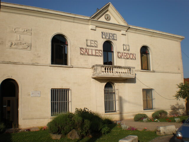 Électricien près de chez moi à Les Salles-du-Gardon